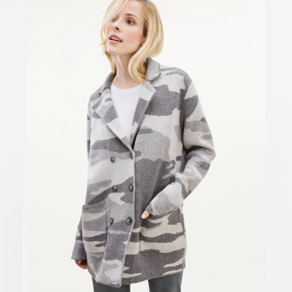 Splendid Gray Camo Double Breasted Cardigan Sweater Jacket Size Medium